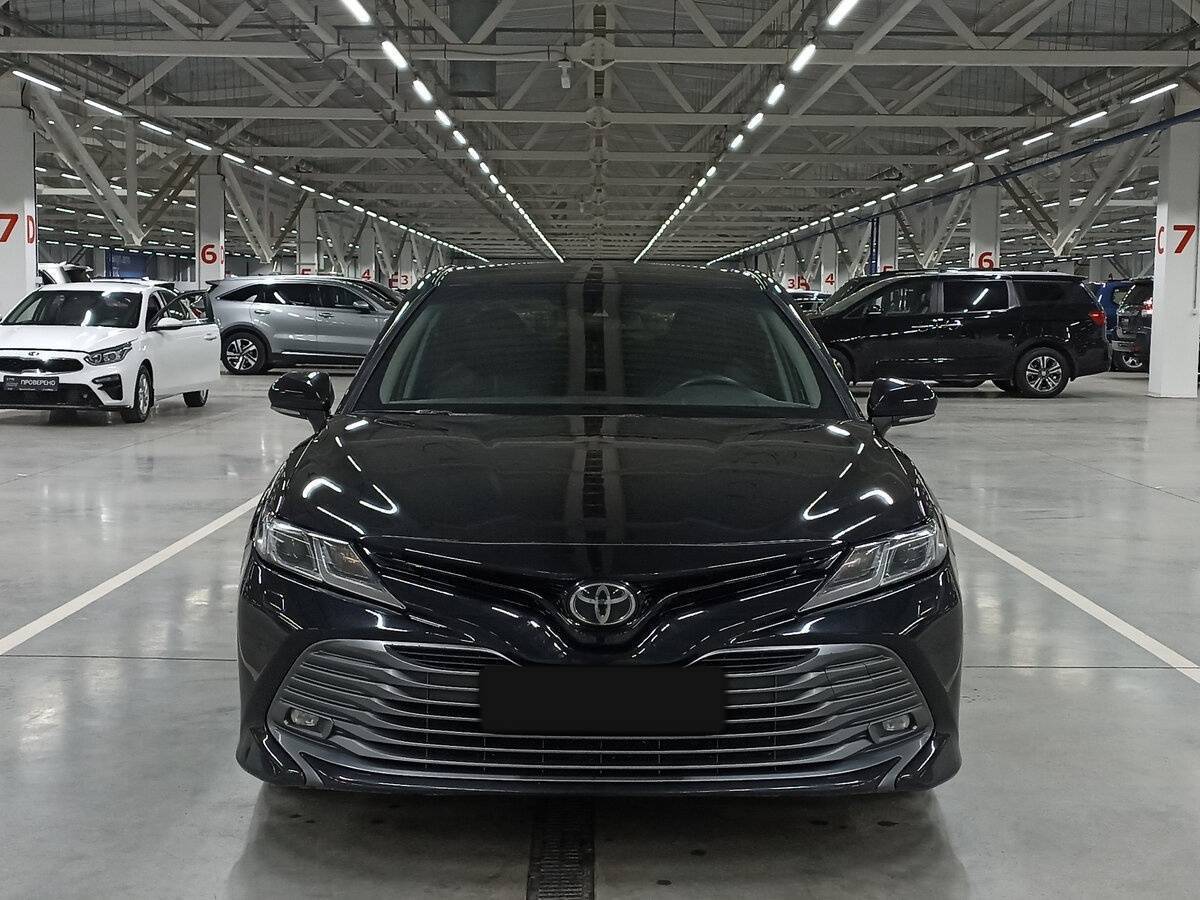Купить Toyota Camry с пробегом. Фото: #1