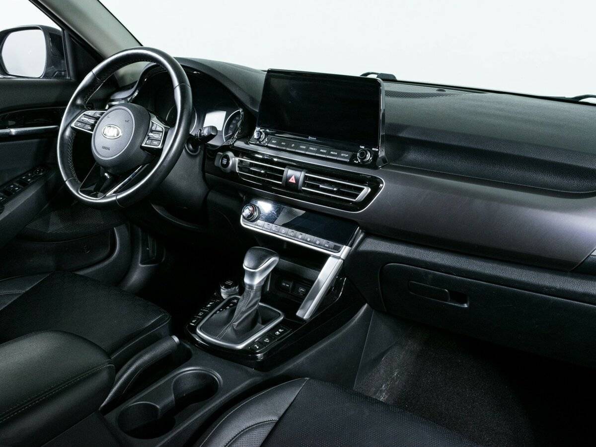 Купить Kia Seltos с пробегом. Фото: #6
