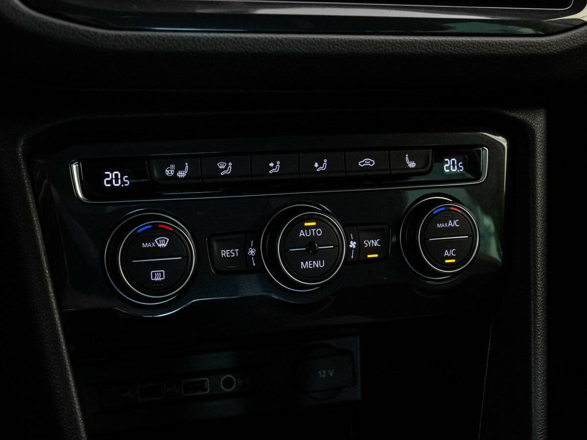 Купить Volkswagen Tiguan с пробегом. Фото: #14