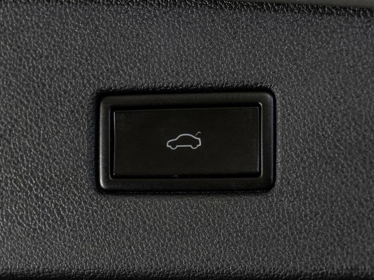 Купить Volkswagen Tiguan с пробегом. Фото: #19