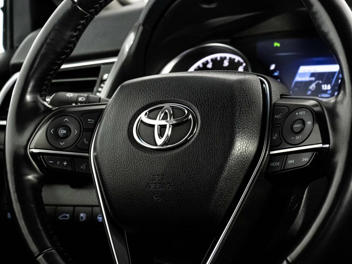 Купить Toyota Camry с пробегом. Фото: #13
