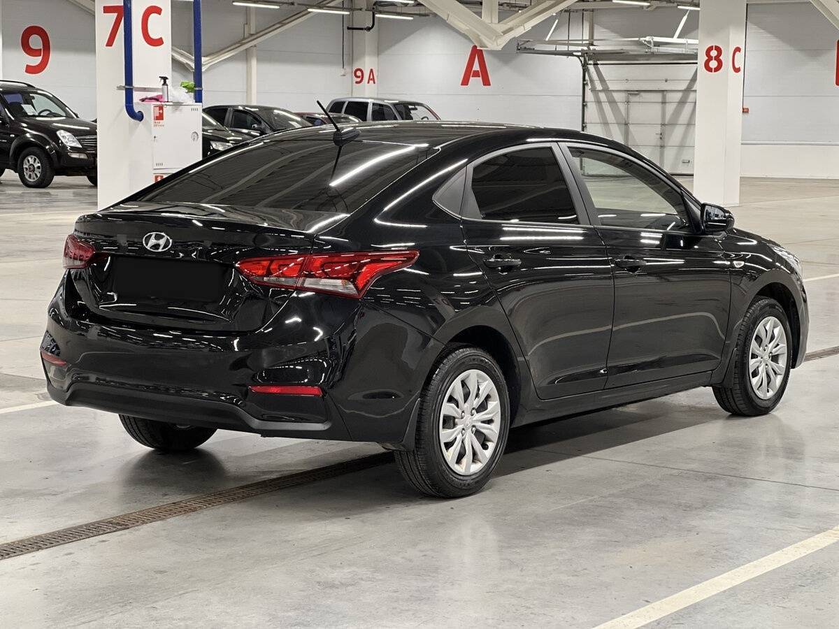 Купить Hyundai Solaris с пробегом. Фото: #3