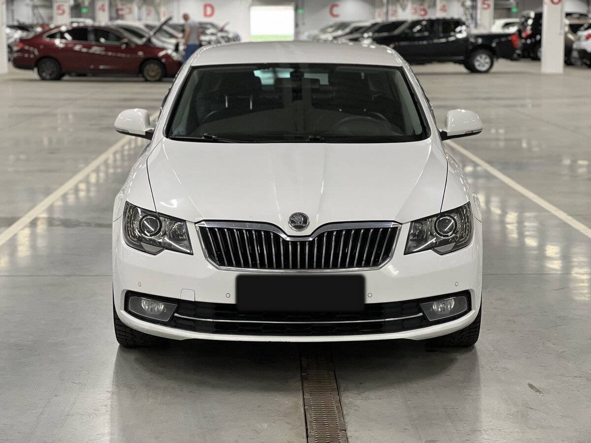 Купить Skoda Superb с пробегом. Фото: #1
