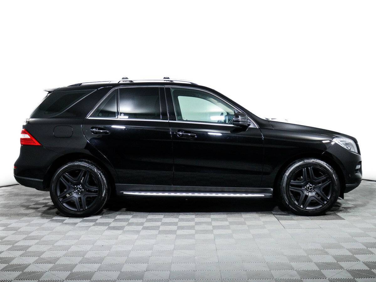 Купить Mercedes-Benz M-Класс с пробегом. Фото: #3