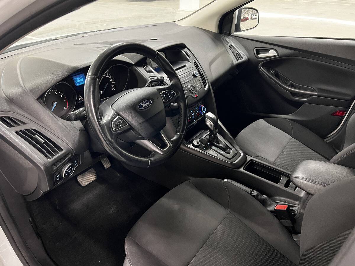 Купить Ford Focus с пробегом. Фото: #15