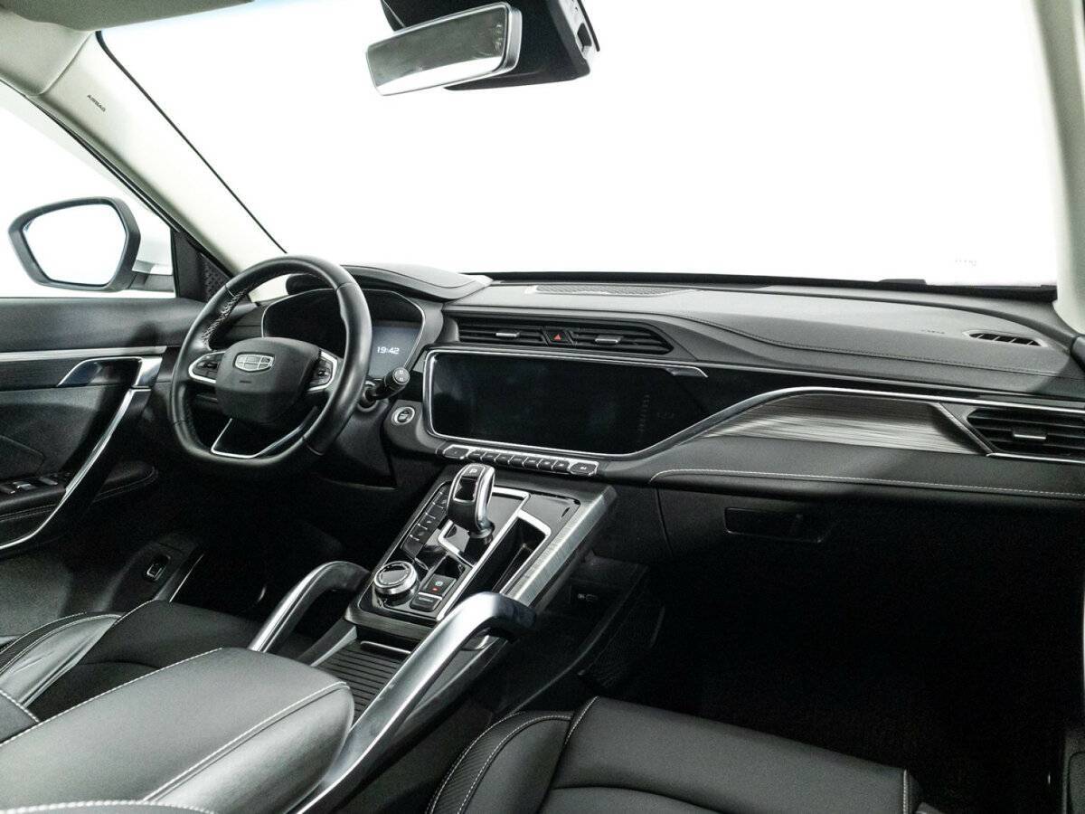 Купить Geely Atlas Pro с пробегом. Фото: #8