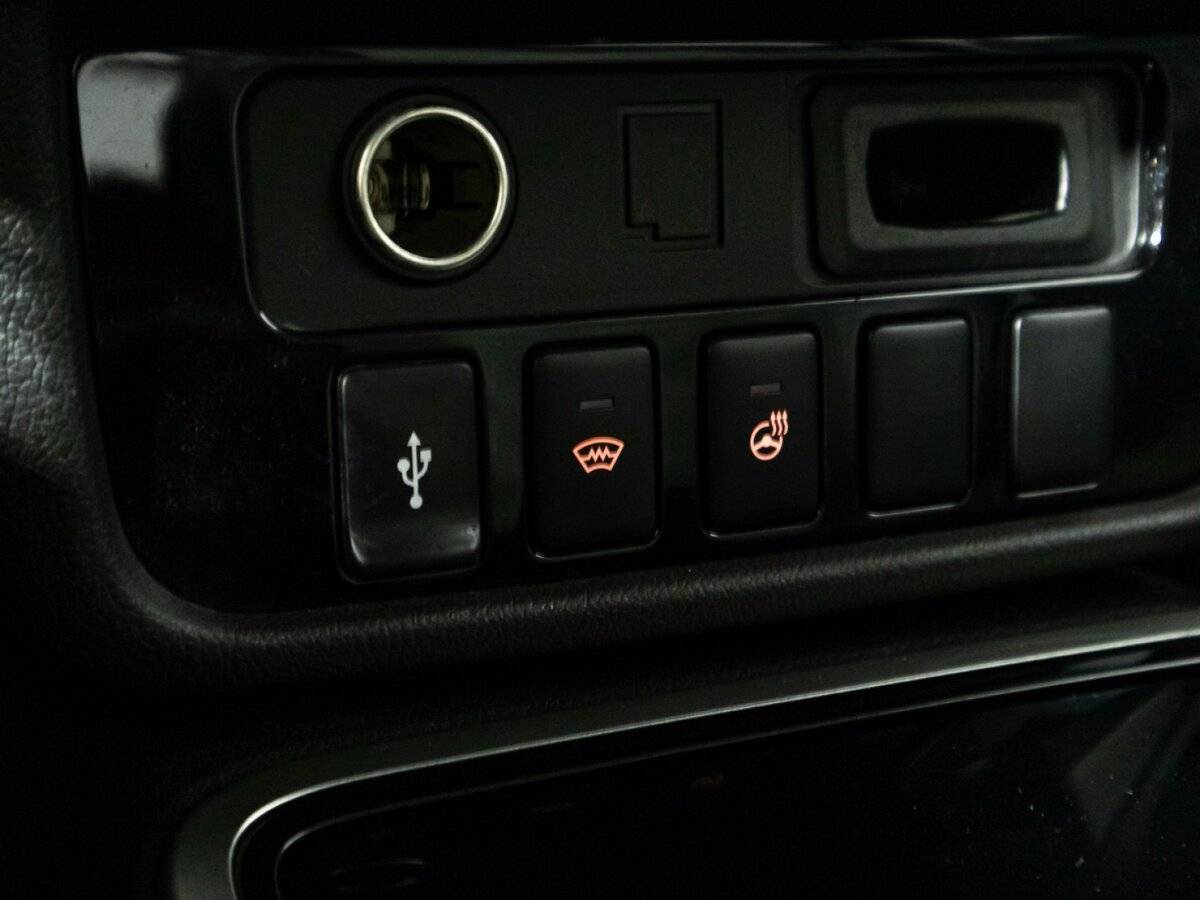 Купить Mitsubishi Outlander с пробегом. Фото: #17