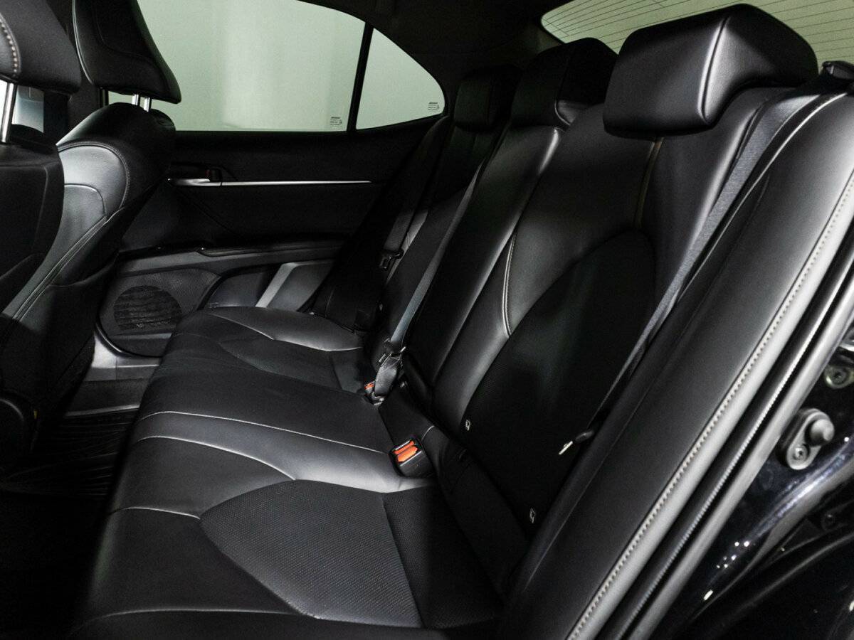 Купить Toyota Camry с пробегом. Фото: #9