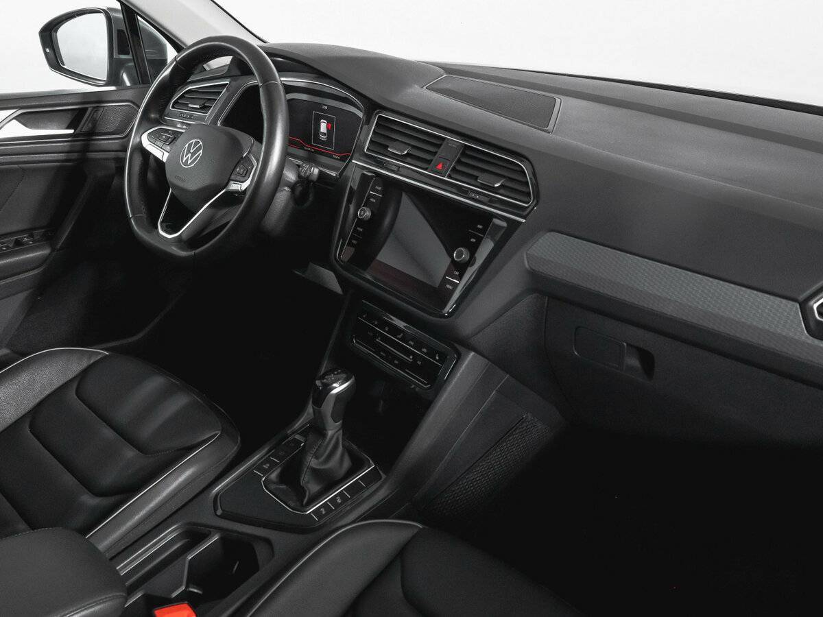 Купить Volkswagen Tiguan с пробегом. Фото: #8