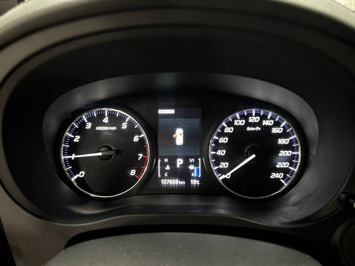 Купить Mitsubishi Outlander с пробегом. Фото: #12