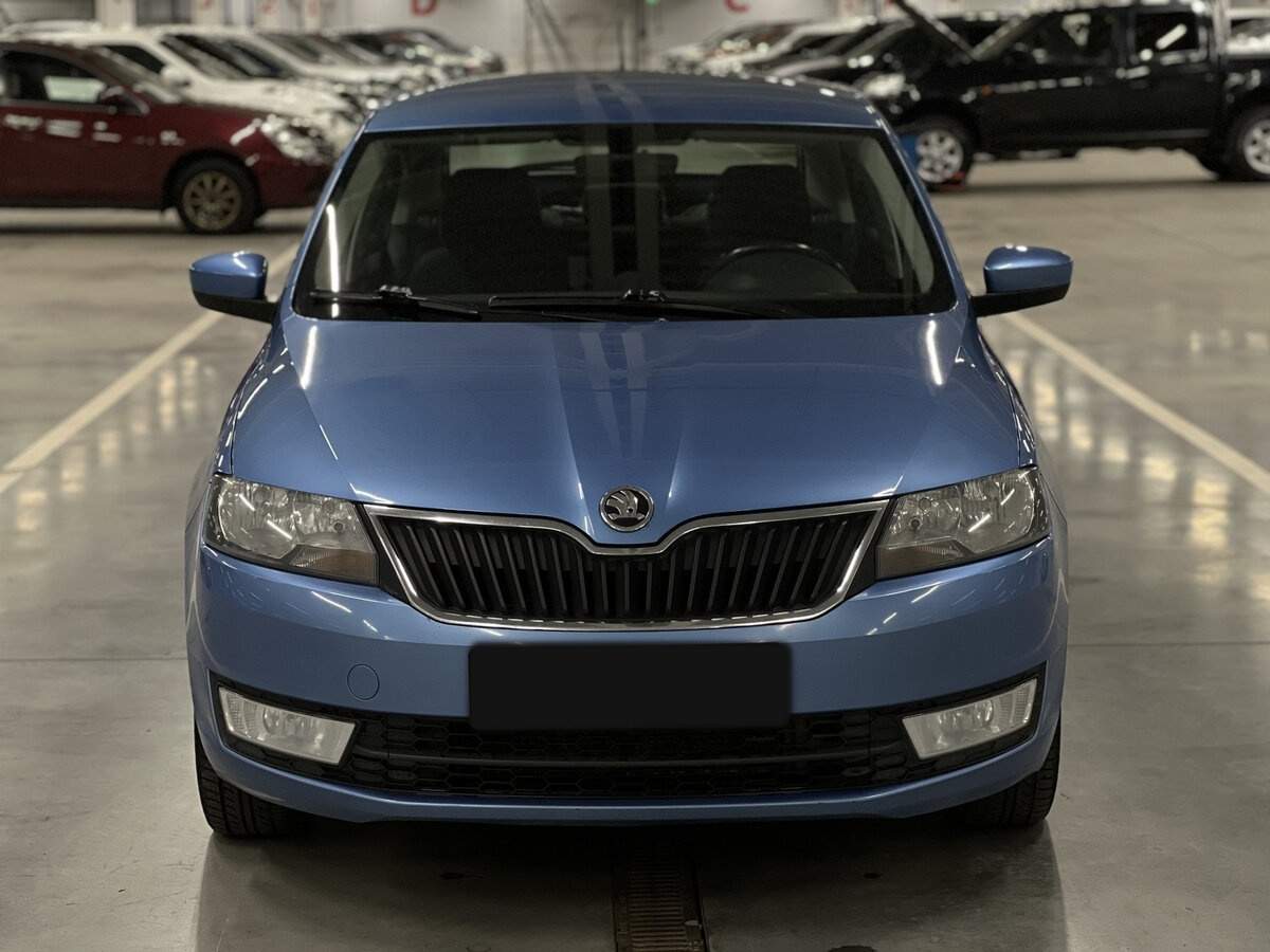 Купить Skoda Rapid с пробегом. Фото: #1