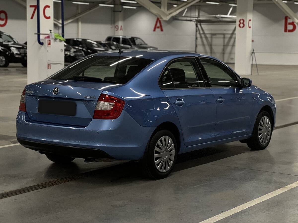 Купить Skoda Rapid с пробегом. Фото: #4