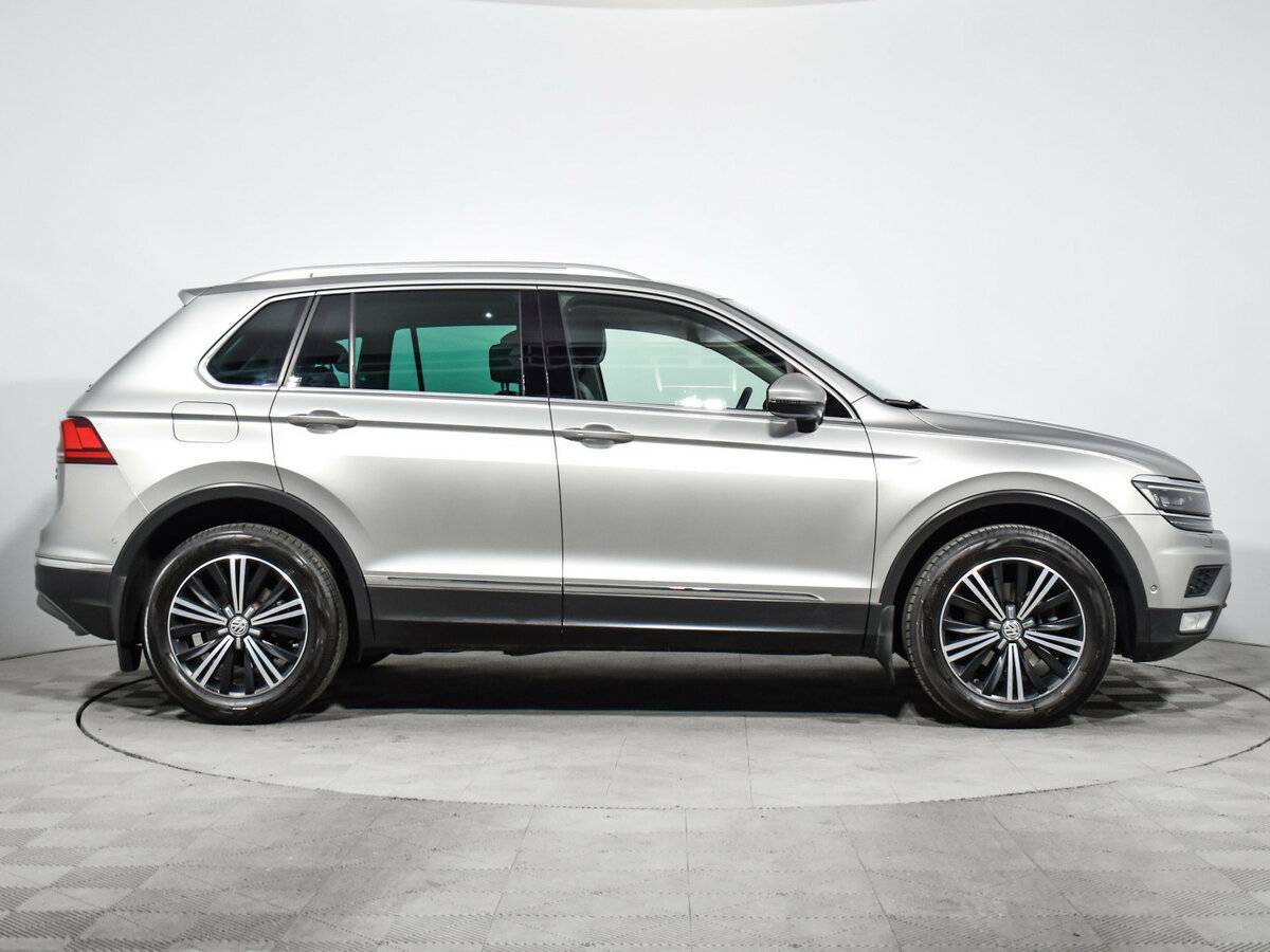 Купить Volkswagen Tiguan с пробегом. Фото: #3