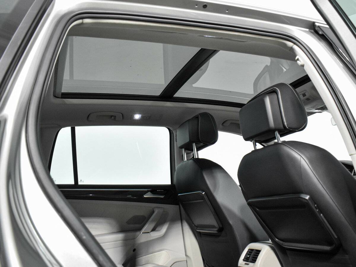 Купить Volkswagen Tiguan с пробегом. Фото: #12