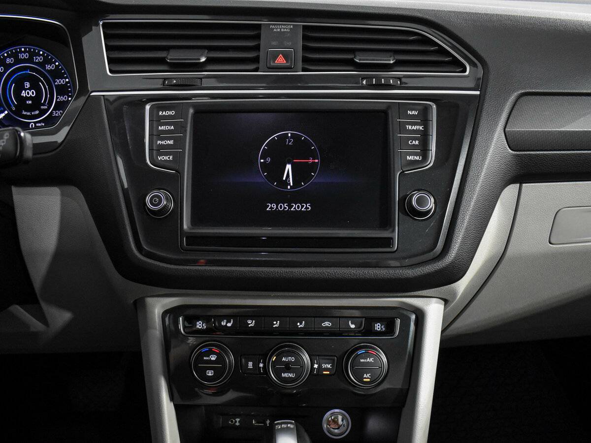 Купить Volkswagen Tiguan с пробегом. Фото: #16