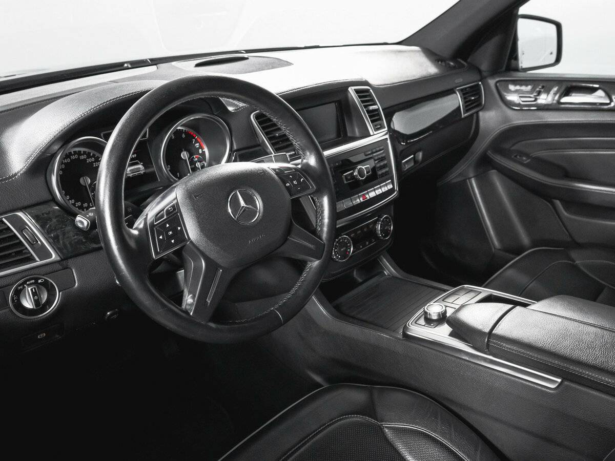 Купить Mercedes-Benz M-Класс с пробегом. Фото: #12