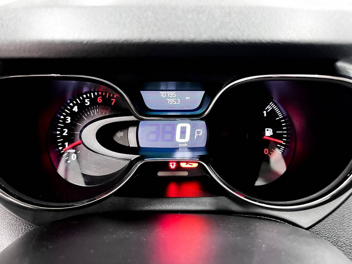 Купить Renault Kaptur с пробегом. Фото: #12