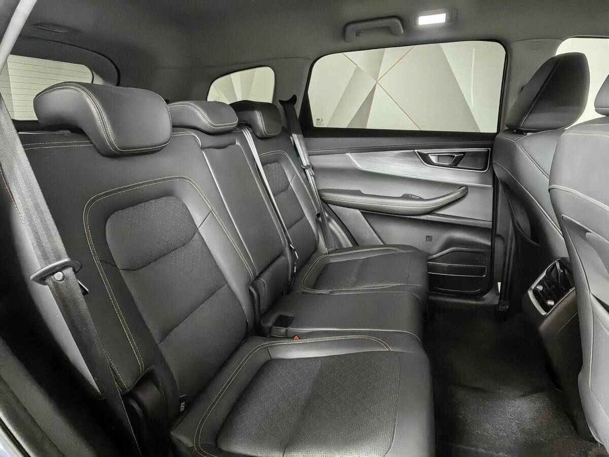 Купить Chery Tiggo 8 с пробегом. Фото: #11