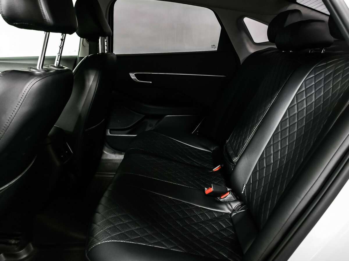 Купить Hyundai Sonata с пробегом. Фото: #12