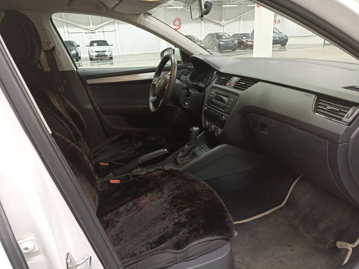 Купить Skoda Octavia с пробегом. Фото: #10