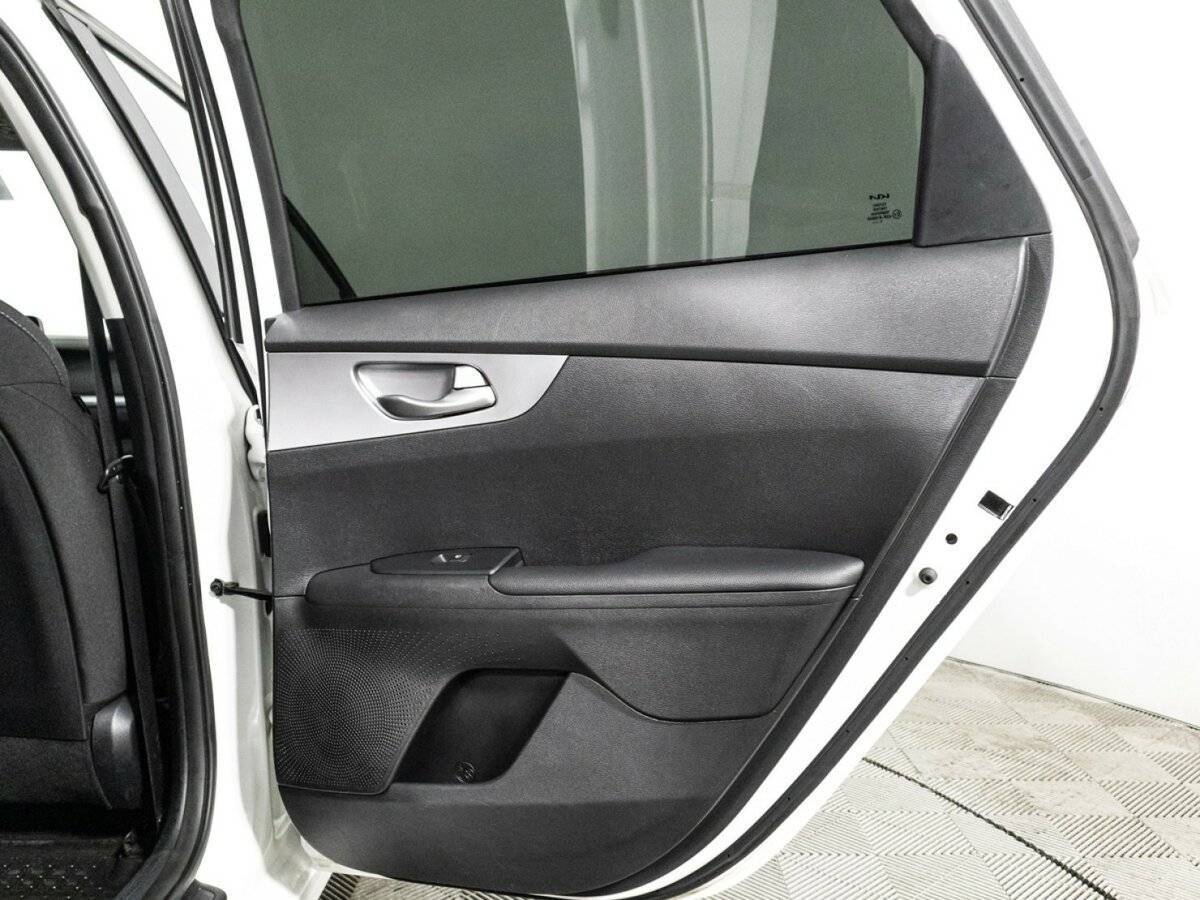 Купить Kia Cerato с пробегом. Фото: #26