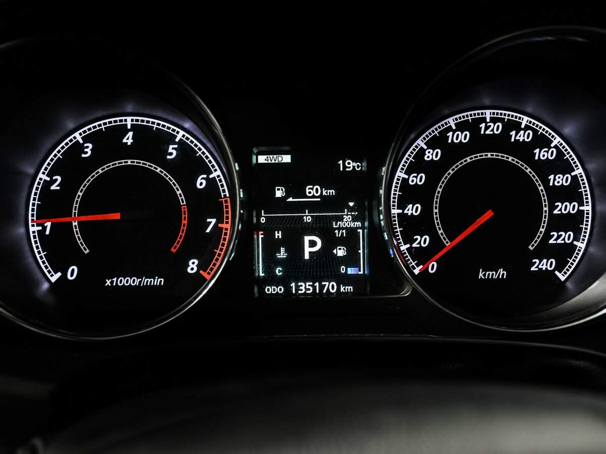 Продажа Б/У Митсубиши АС-Икс. Фото: #9