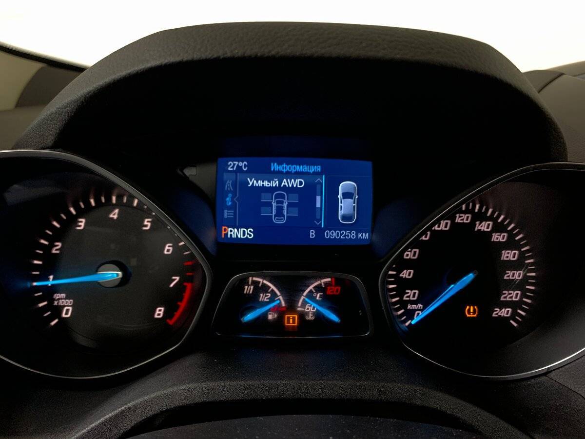 Купить Ford Kuga с пробегом. Фото: #13