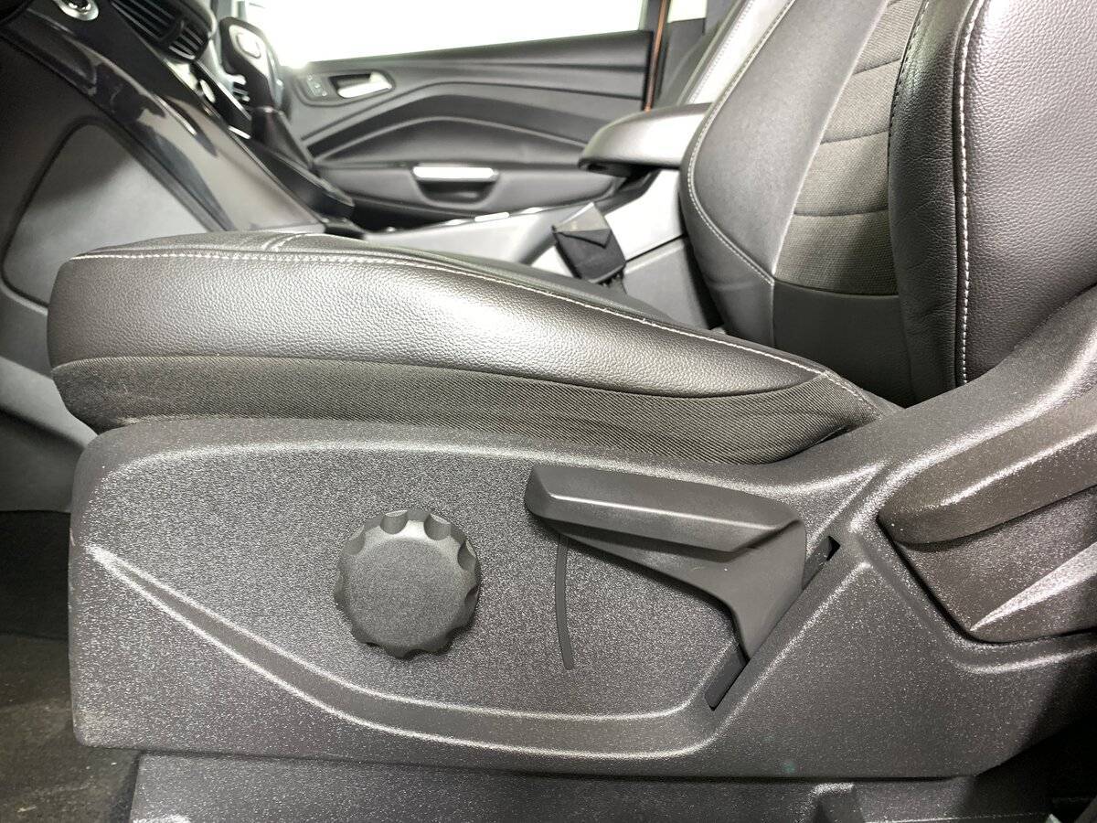 Купить Ford Kuga с пробегом. Фото: #15