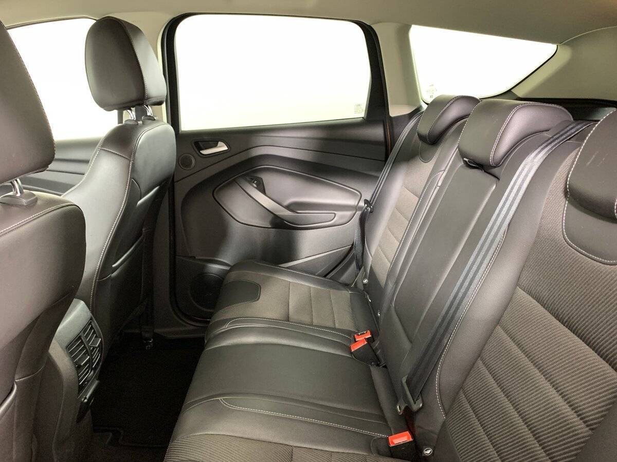 Купить Ford Kuga с пробегом. Фото: #17