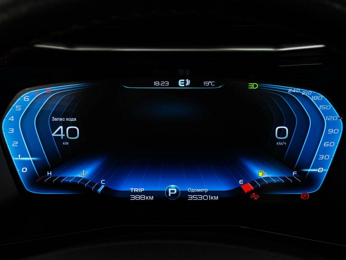 Купить Geely Tugella с пробегом. Фото: #19