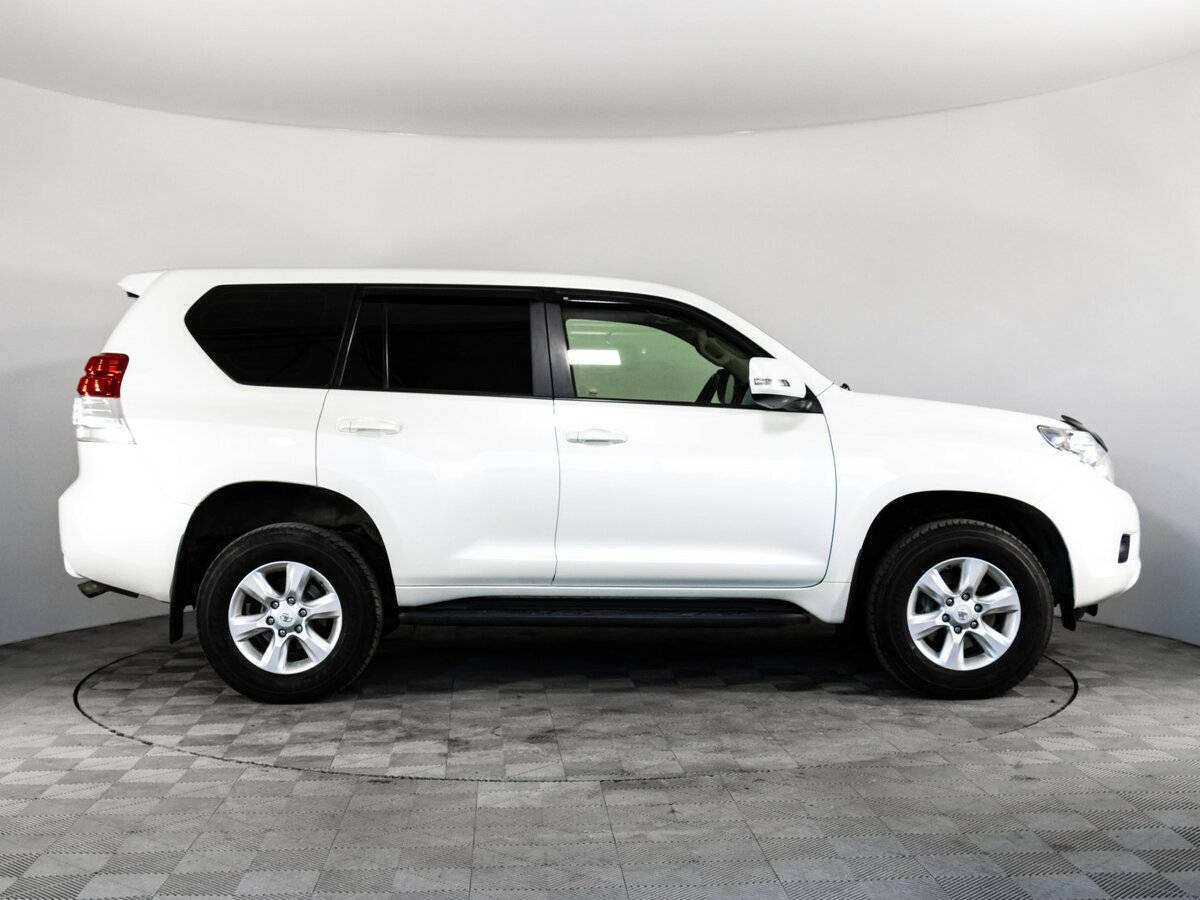 Купить Toyota Land Cruiser Prado с пробегом. Фото: #3