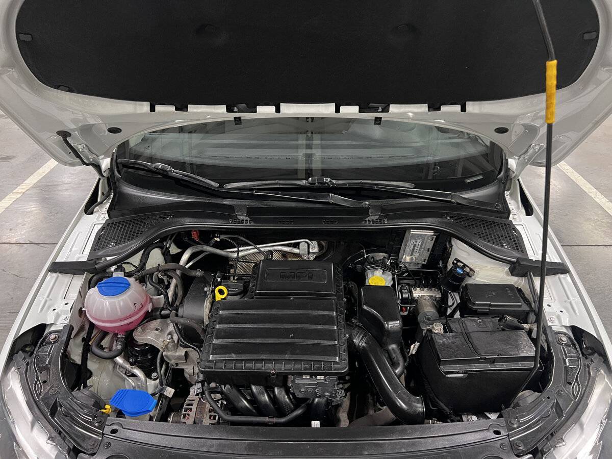 Купить Skoda Rapid с пробегом. Фото: #8