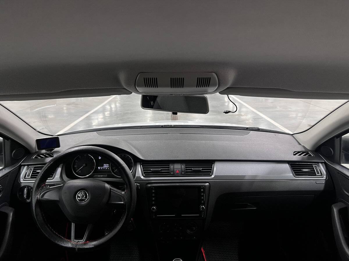 Купить Skoda Rapid с пробегом. Фото: #13