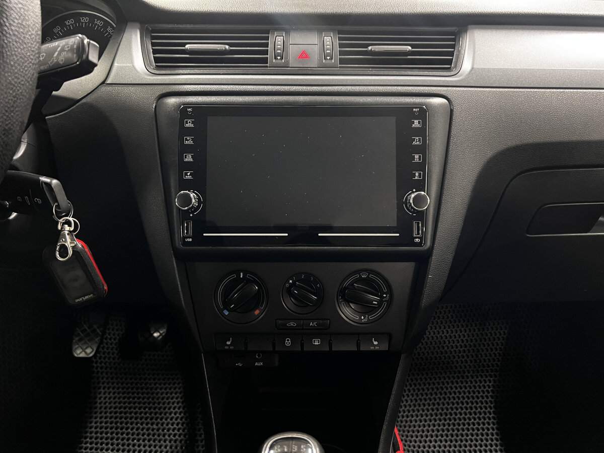 Купить Skoda Rapid с пробегом. Фото: #14