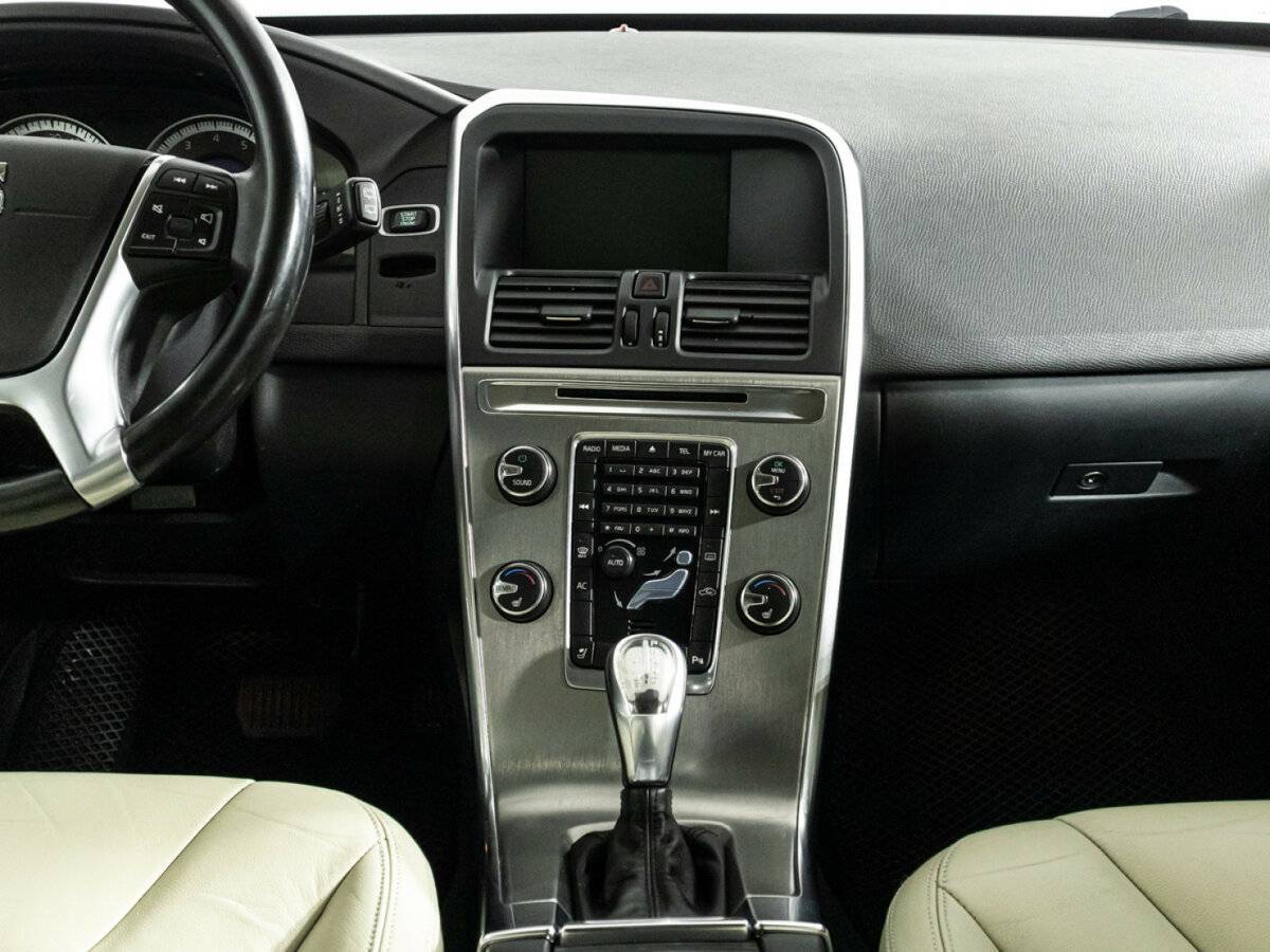 Купить Volvo XC60 с пробегом. Фото: #13