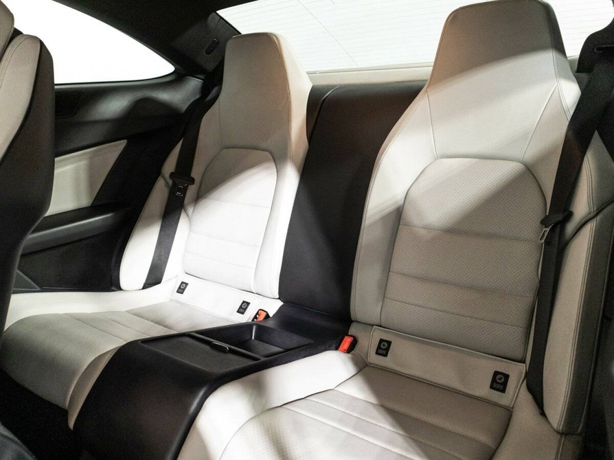 Купить Mercedes-Benz C-Класс с пробегом. Фото: #9