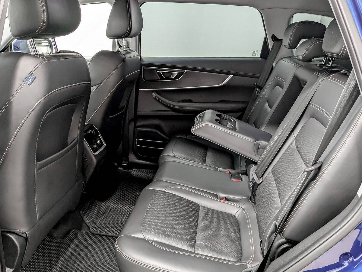 Купить Chery Tiggo 8 с пробегом. Фото: #11