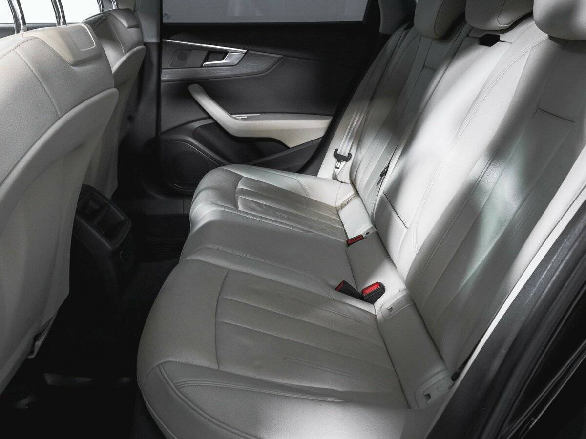 Купить Audi A4 с пробегом. Фото: #9