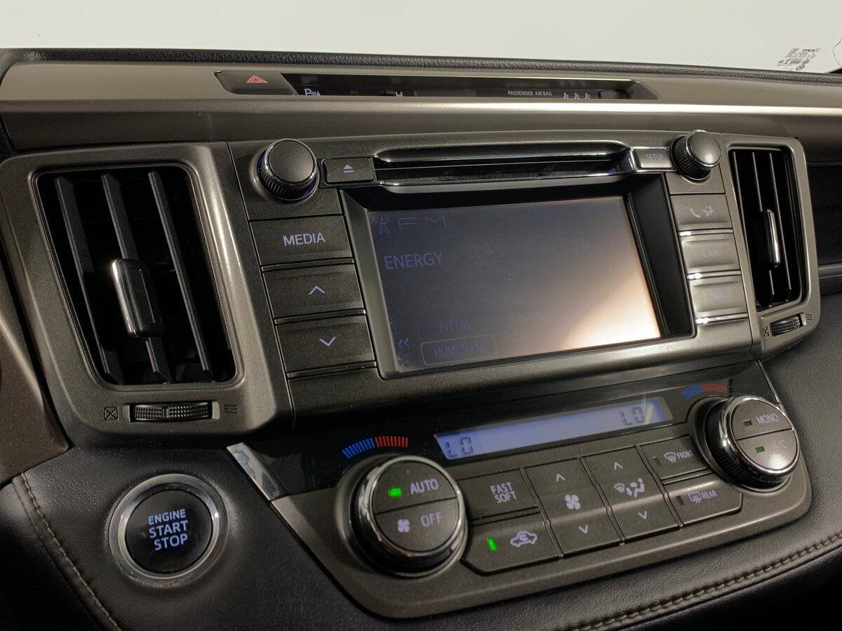 Купить Toyota RAV4 с пробегом. Фото: #14