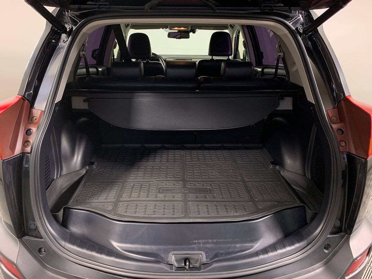 Купить Toyota RAV4 с пробегом. Фото: #18