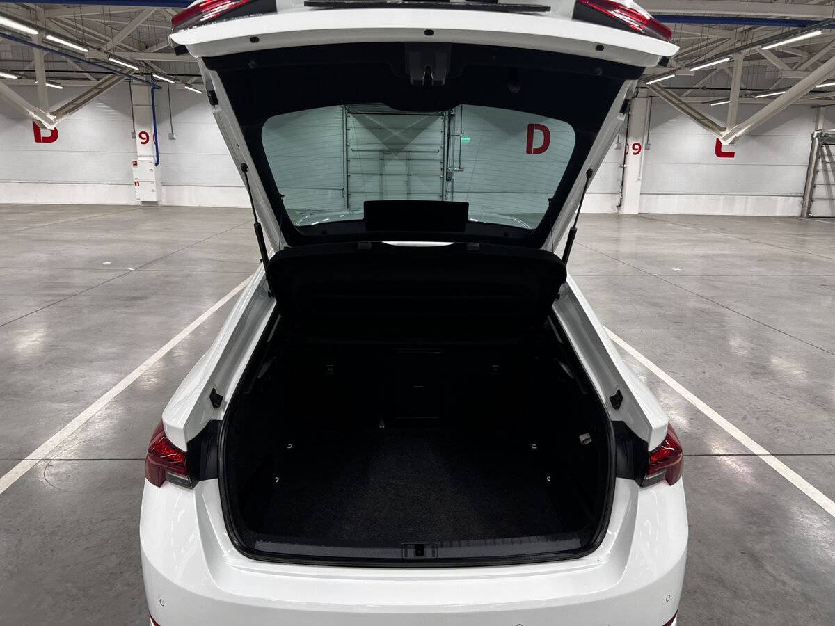 Купить Skoda Octavia с пробегом. Фото: #9