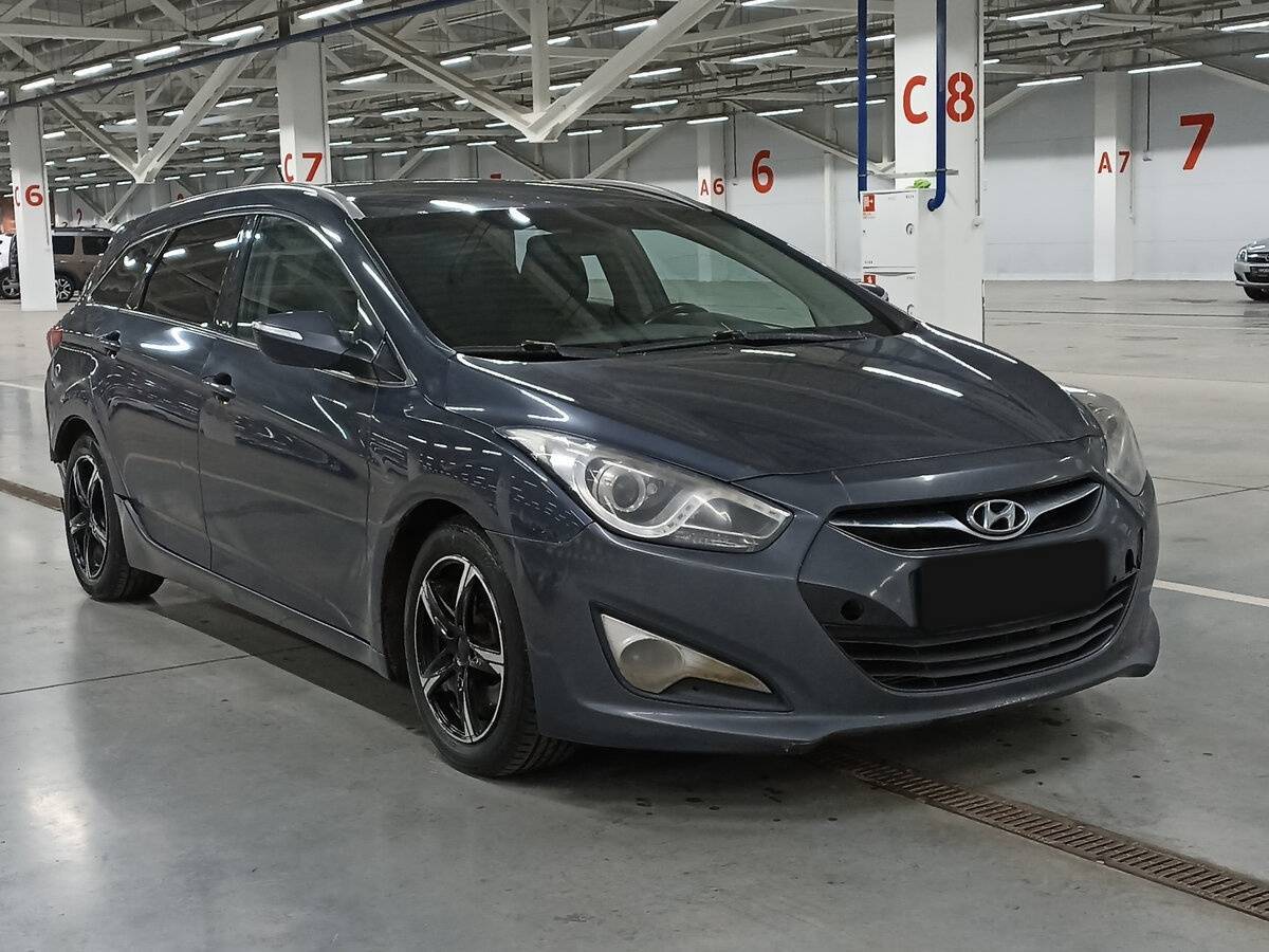 Купить Hyundai i40 с пробегом. Фото: #2