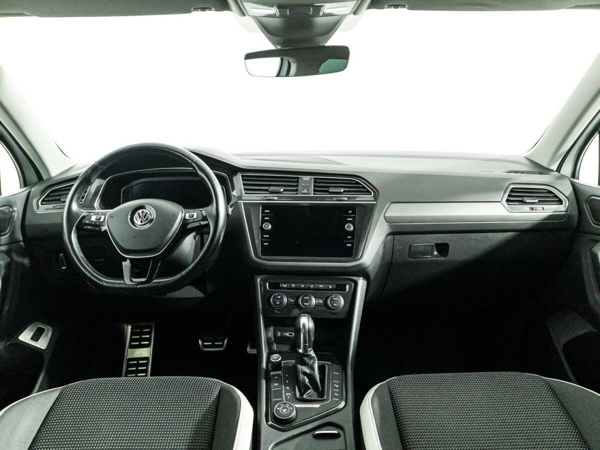 Купить Volkswagen Tiguan с пробегом. Фото: #12