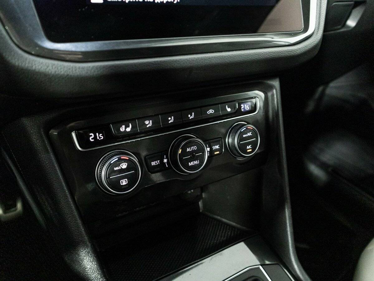 Купить Volkswagen Tiguan с пробегом. Фото: #16