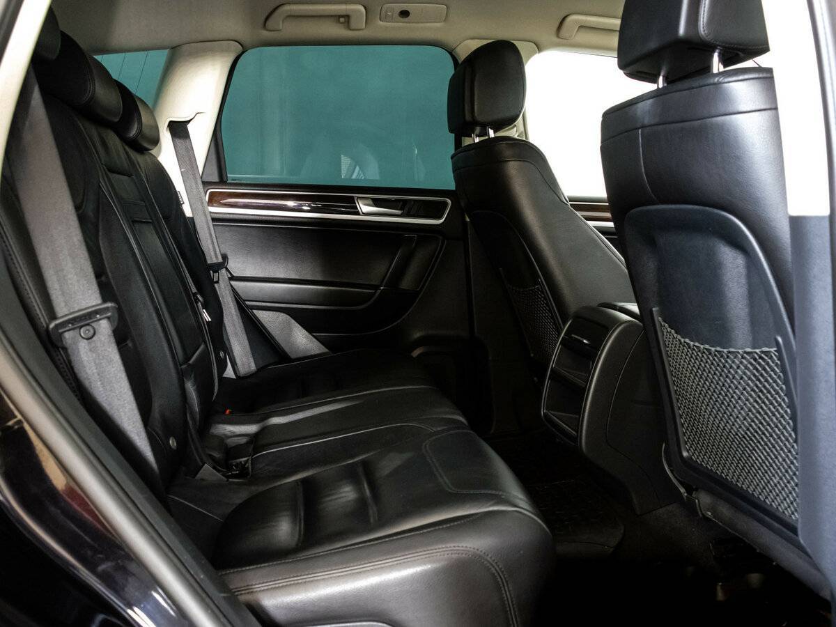 Купить Volkswagen Touareg с пробегом. Фото: #13