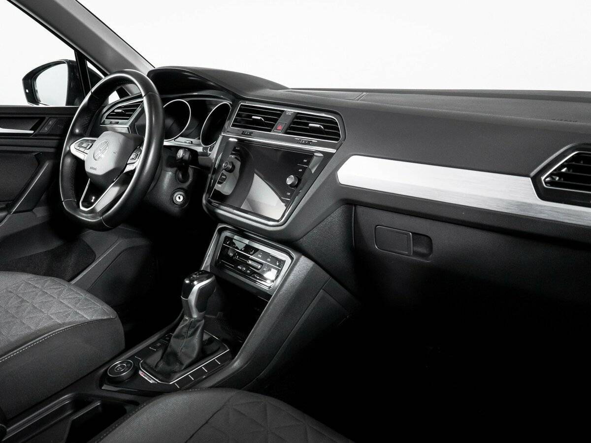 Купить Volkswagen Tiguan с пробегом. Фото: #8