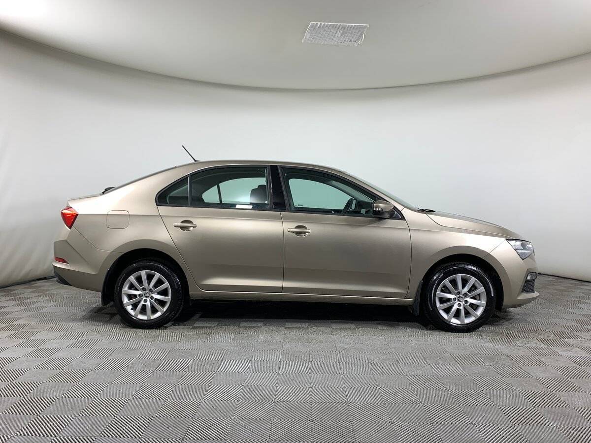 Купить Skoda Rapid с пробегом. Фото: #3