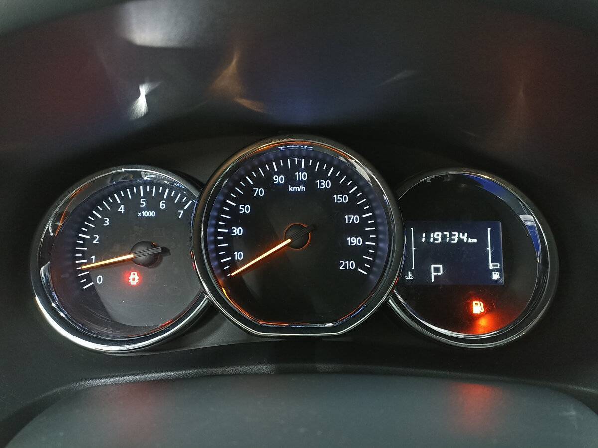 Купить Renault Logan с пробегом. Фото: #12