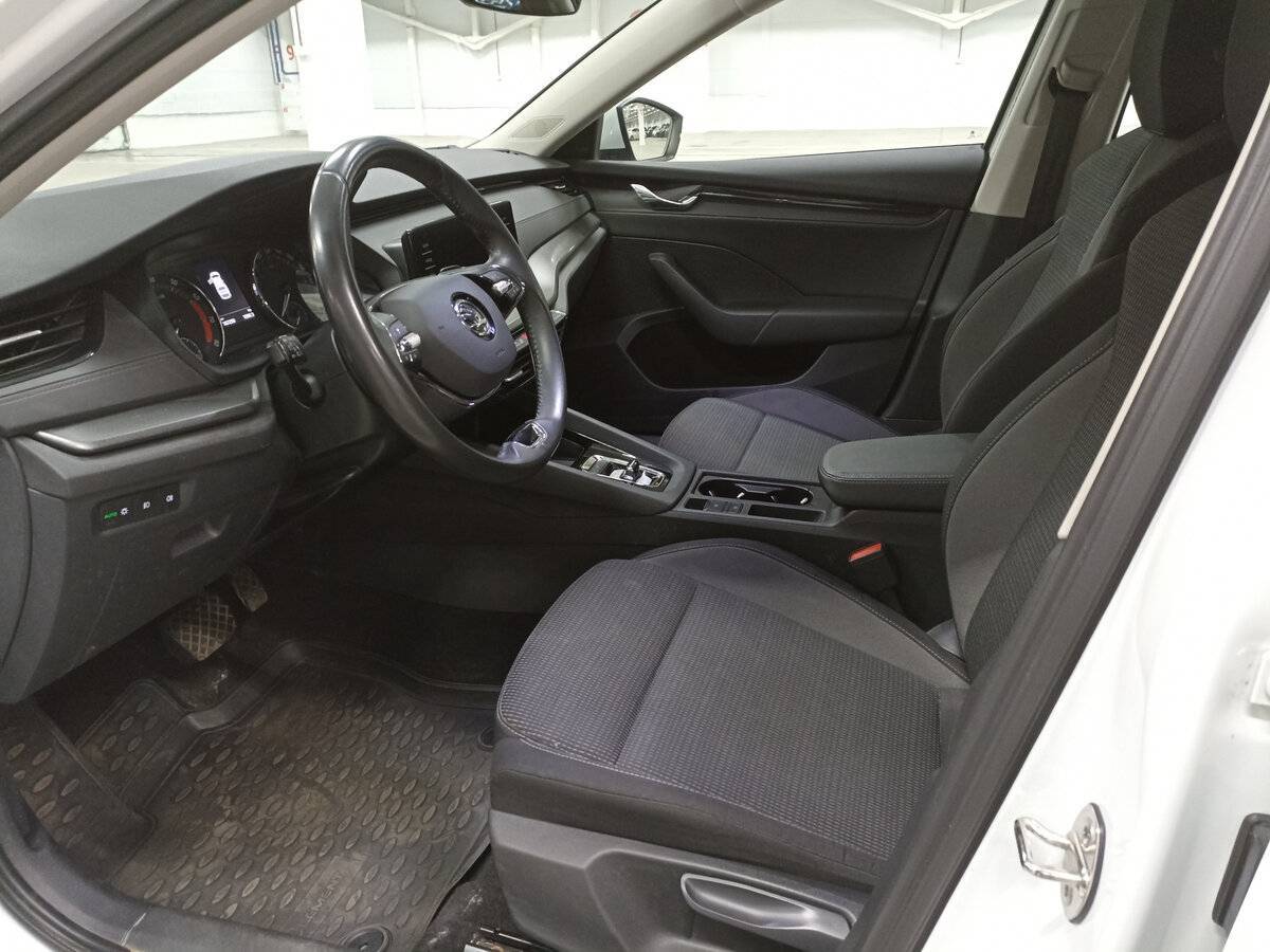 Купить Skoda Octavia с пробегом. Фото: #15