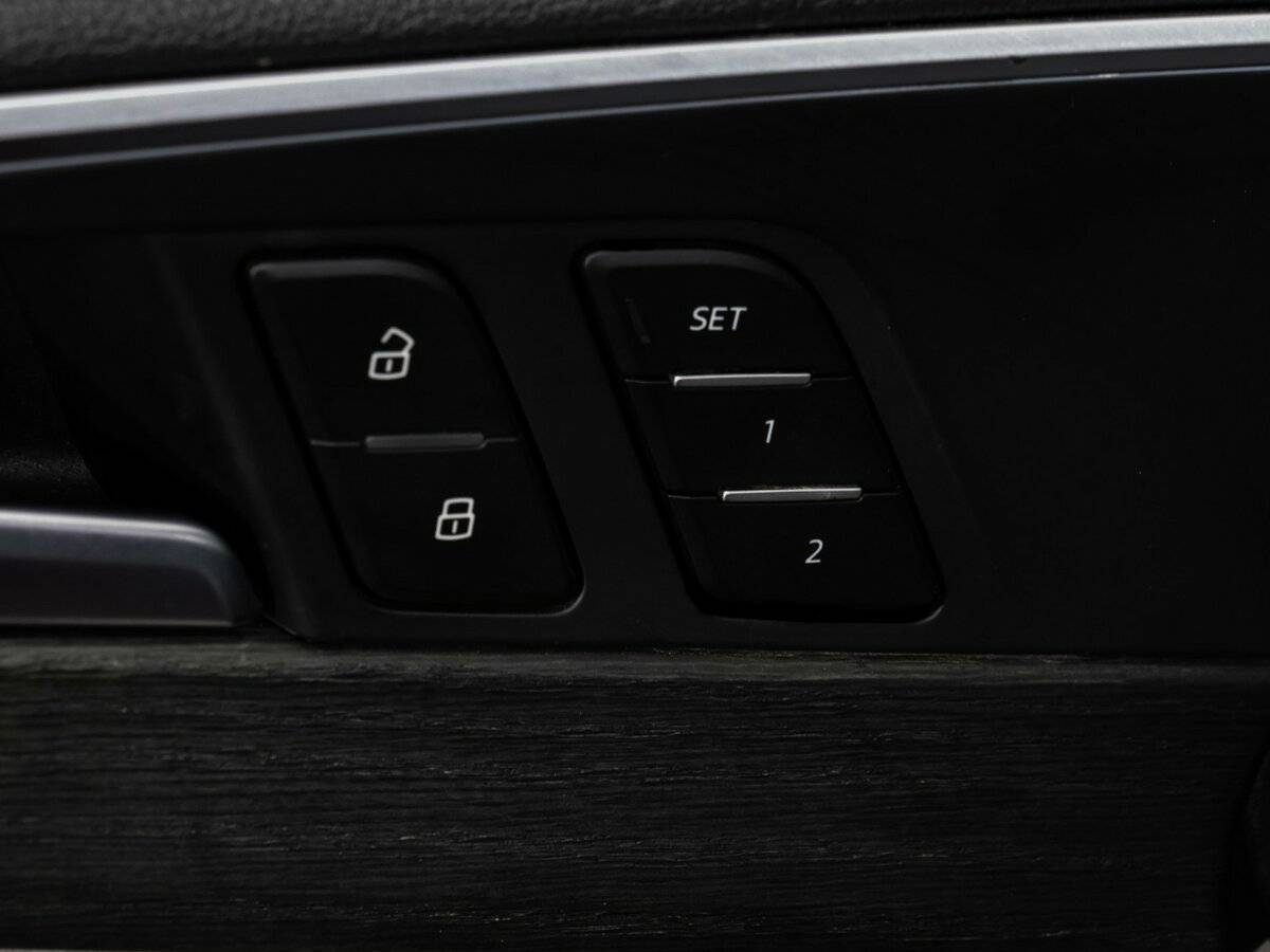 Купить Audi A4 с пробегом. Фото: #23